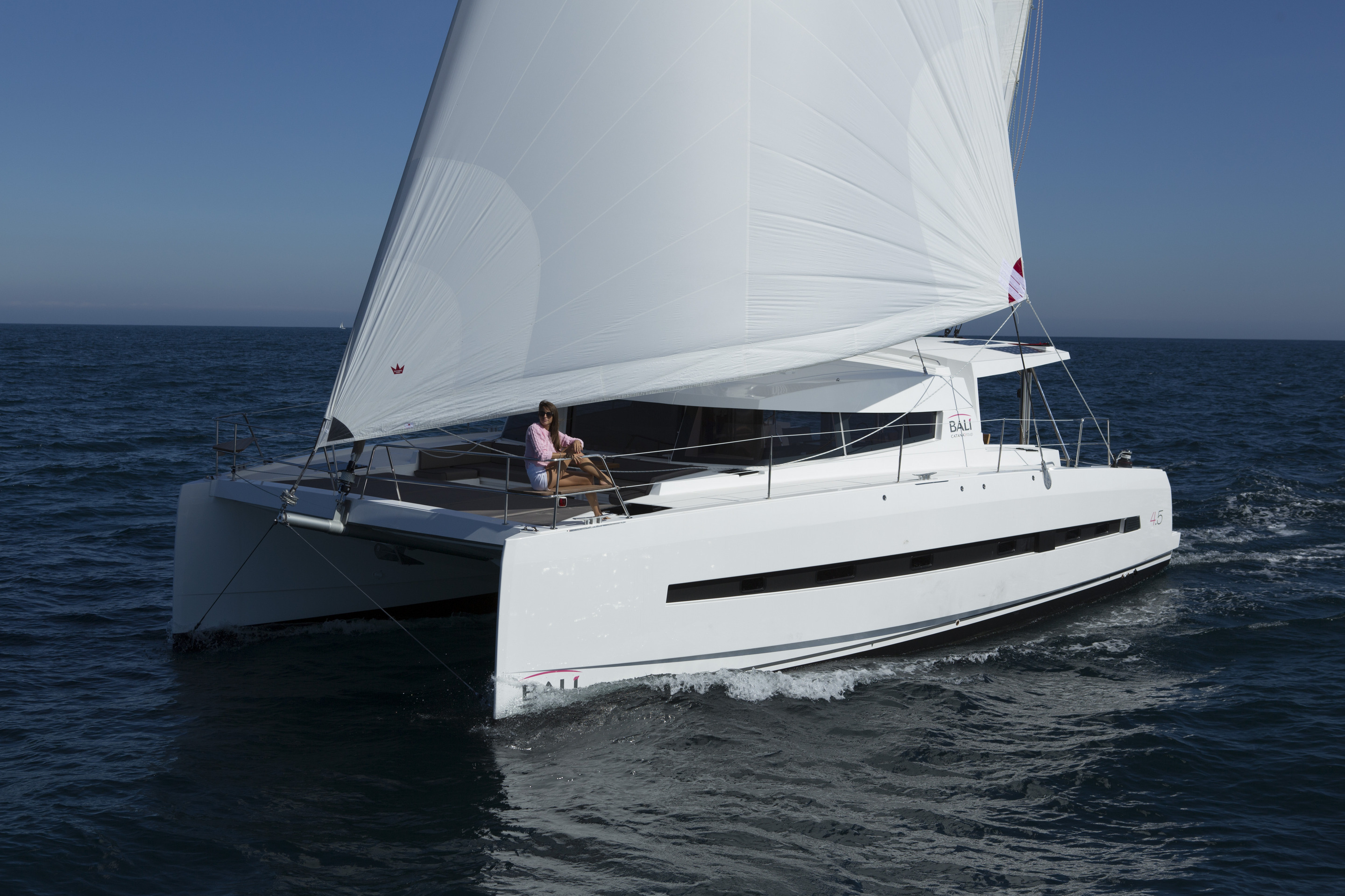 Catamarán EN CHARTER, de la marca Bali Catamaran modelo 4.5 y del año 2018, disponible en Marina Port de Mallorca Palma Mallorca España